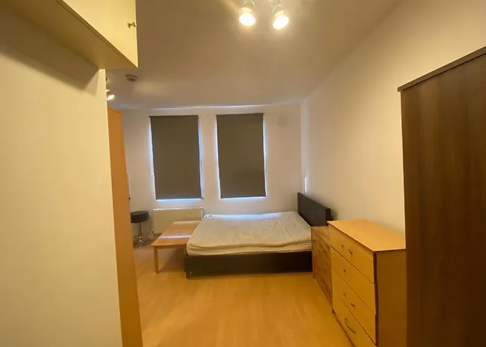 Golders Way Rooms London